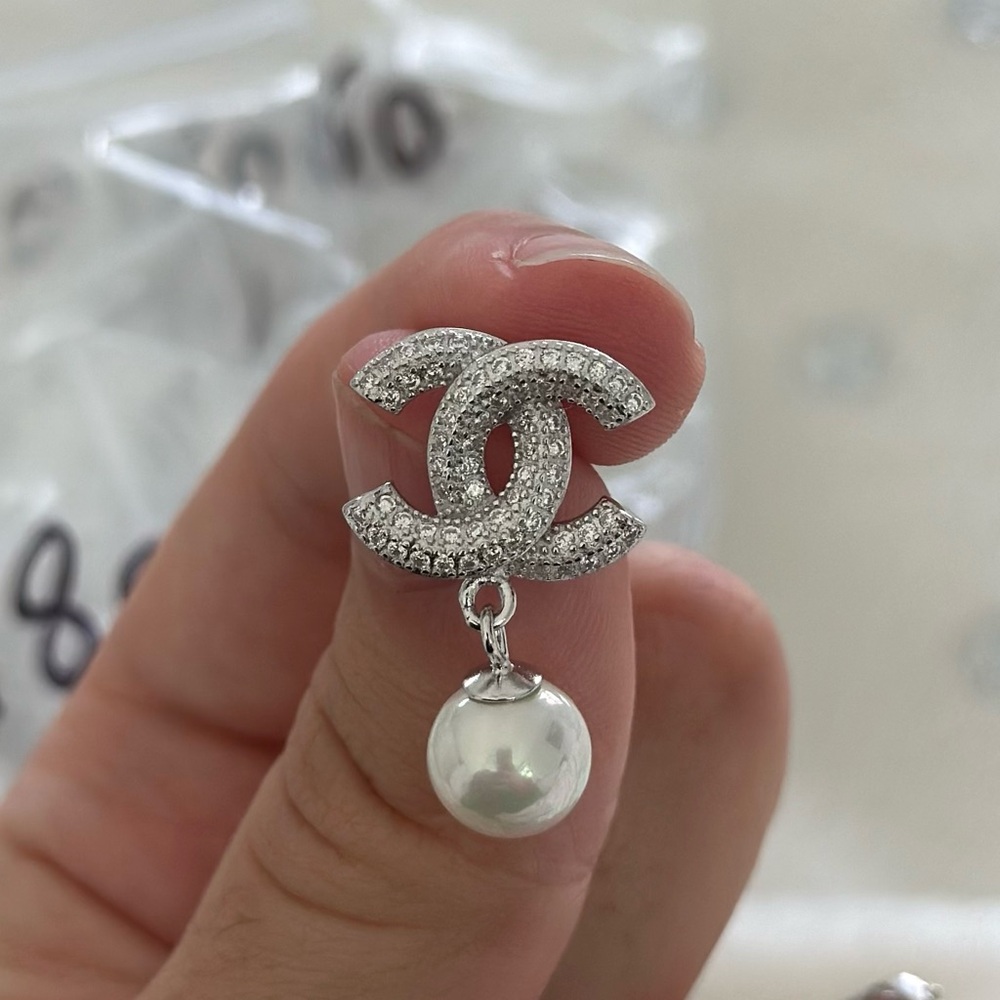 Silver White Crystal Drop Earrings pearl for events fancy elegant luxury stone